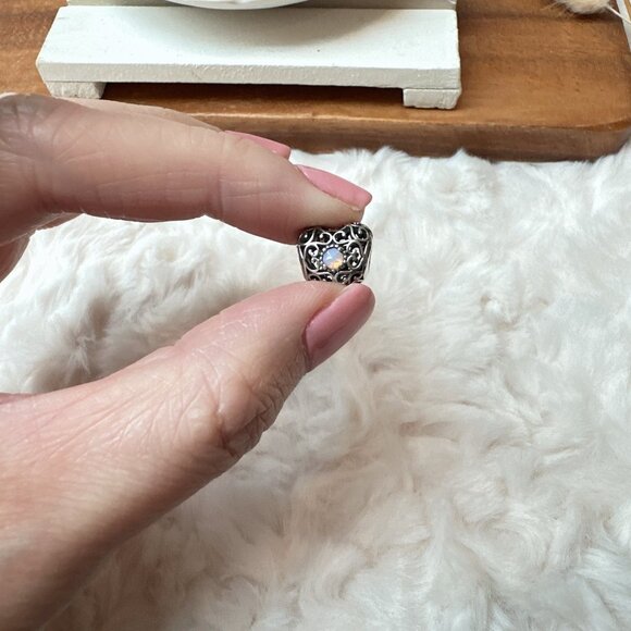 Pandora October Signature Heart Charm - Picture 5 of 5